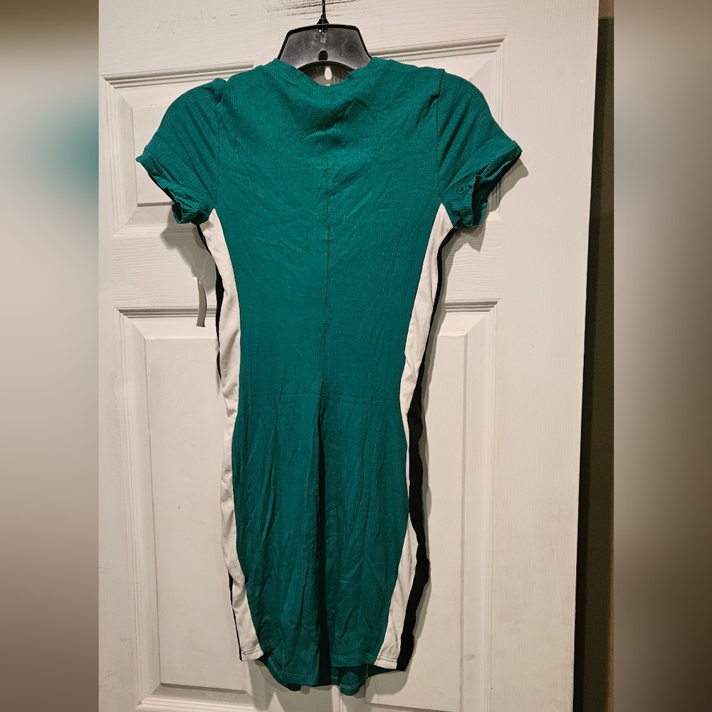 CHARLOTTE RUSSE DRESS - Picture 3 of 3